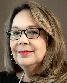 Sylvia Ponce-Carson to Retire from KUT